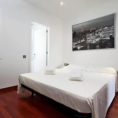 Apartment Mun41 - Mun41 - Sagrada Familia Private Terrace Barcelona